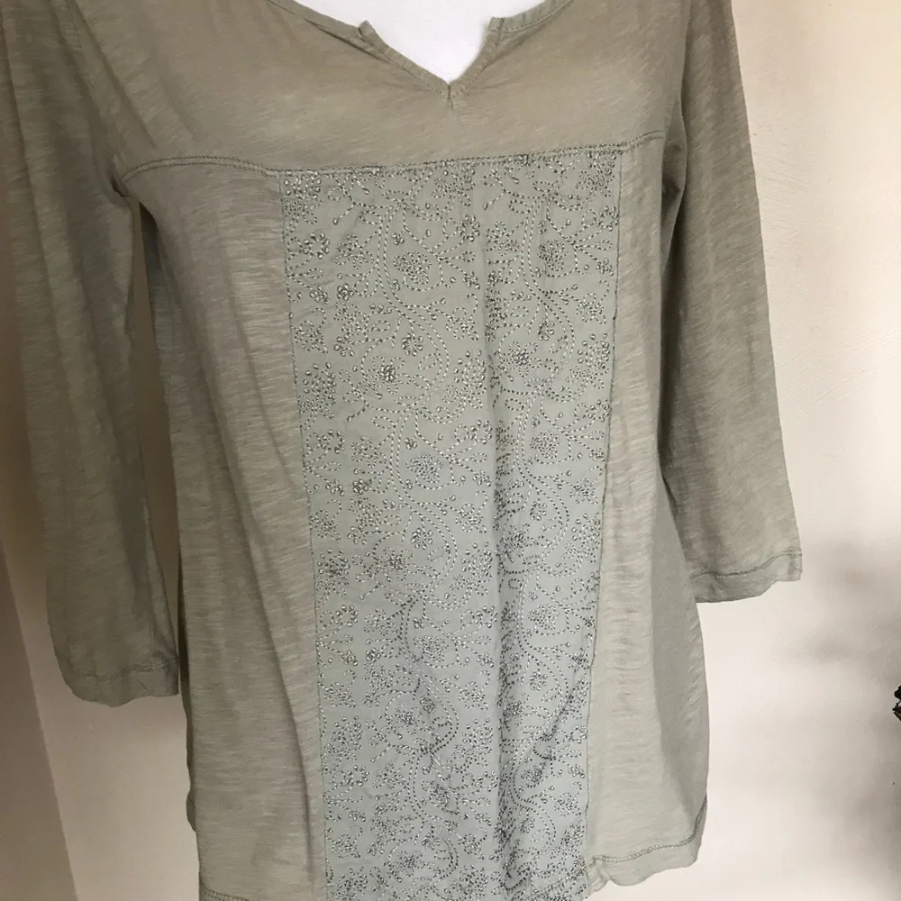 J.Crew Olive Green V-Neck Embroidered Front Top 3/4 Sleeve Blouse Sm Casual Boho
